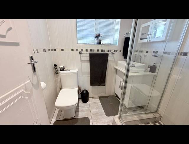 4 BEDROOM HOUSE FOR SALE IN MOREGLOED